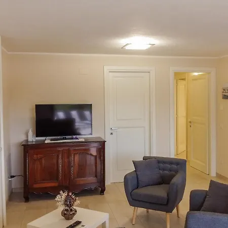 Prázdninový dům Giada *